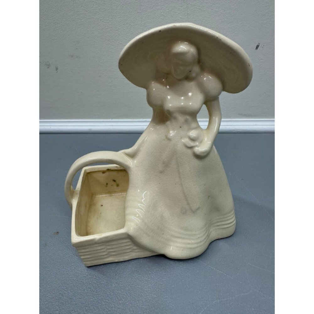 Mccoy Cream Glazed Lady Planter